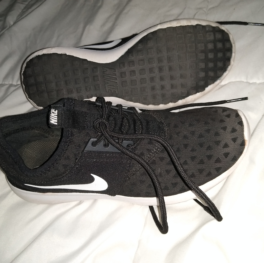 Nikes Women's